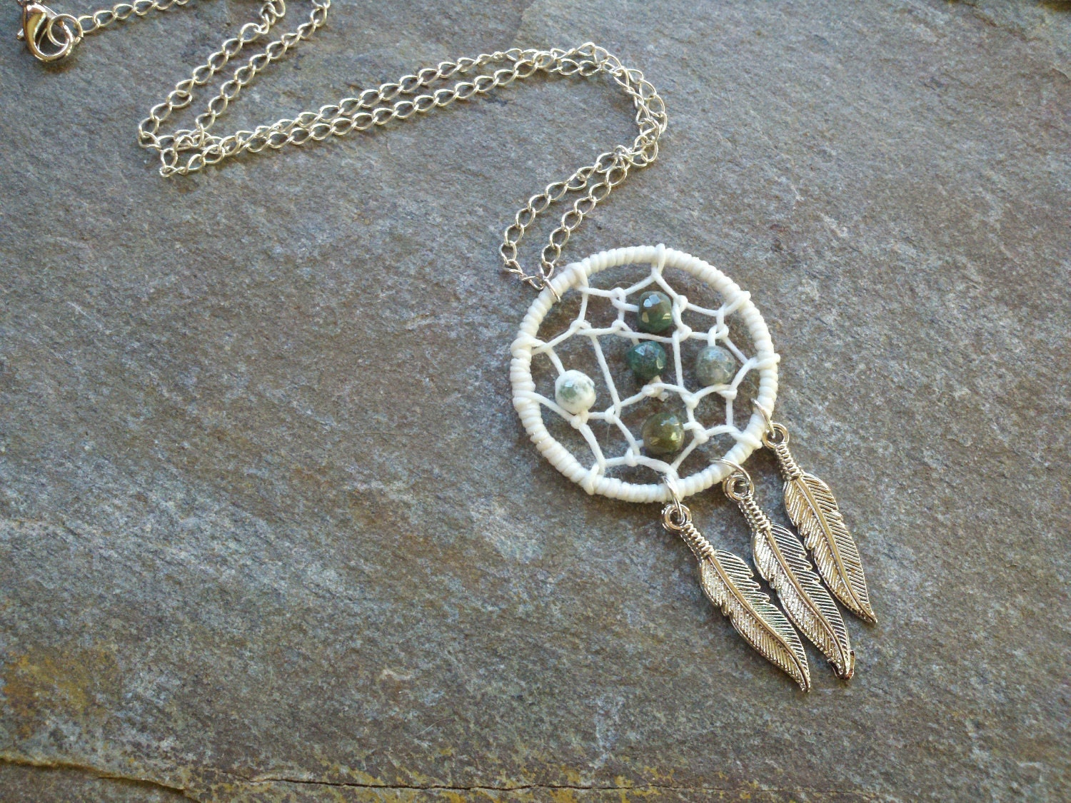 Beaded Dream Catcher Necklace Moss Agate and Feathers / Dreamcatcher Necklace / Bohemian Jewelry