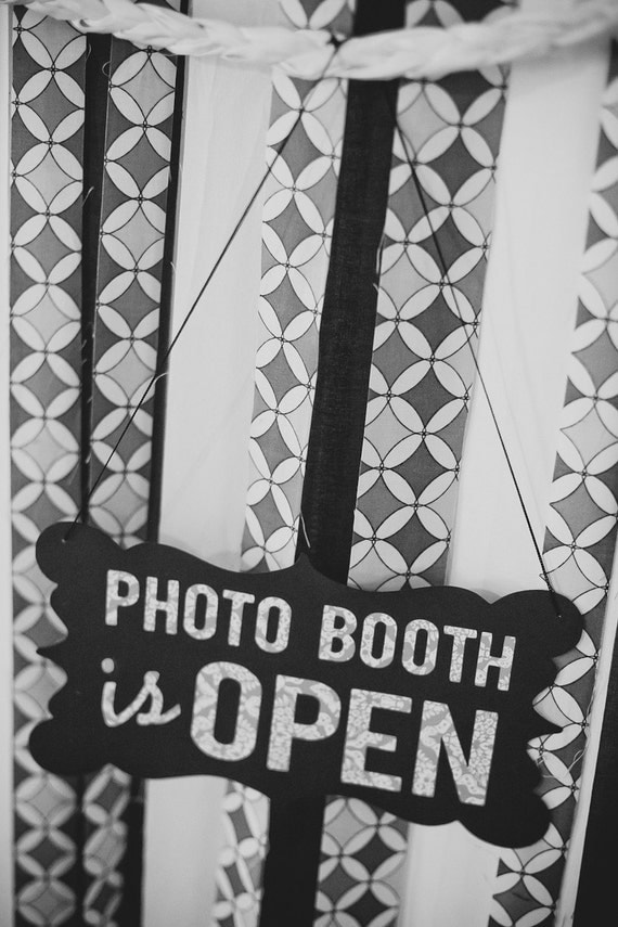 Photo Booth Prop - Open / Closed Sign (2-sided)