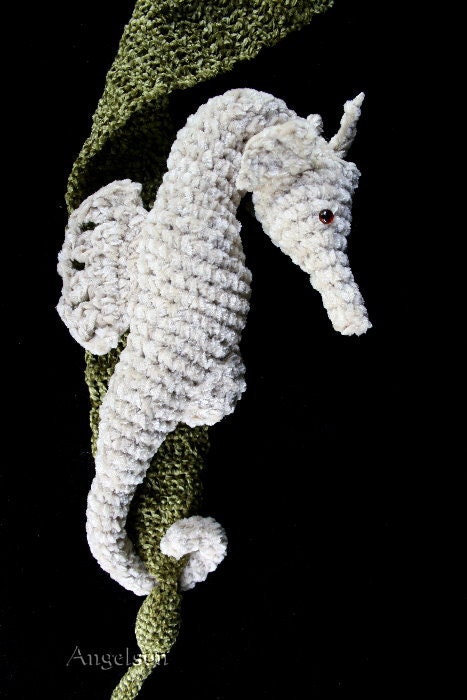 Shy the Seahorse Crochet  PDF Pattern Amigurumi
