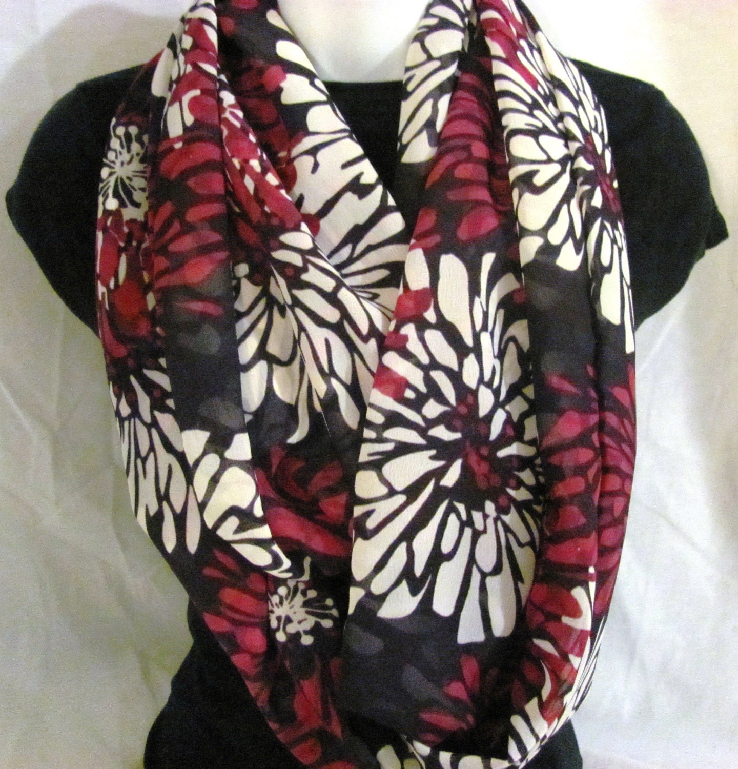 Large Flower Pattern Infinity Scarf