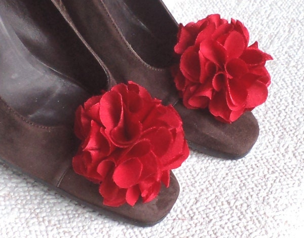Red Shoe Clips