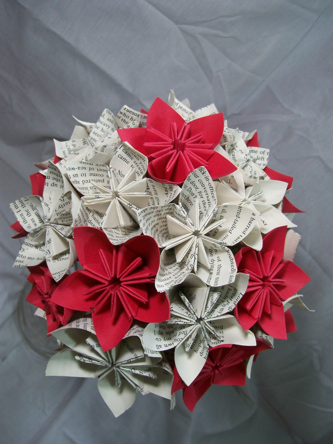 Book Paper Flower Bouquet - Red Flowers - Origami - Kusudama