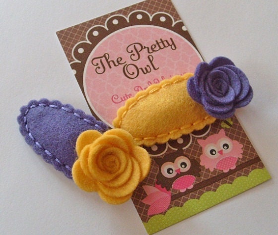 MANGO WITH PLUMS.Set of 2 Hair Clips..100 Pecent Wool Felt Clips. Scalloped Felt Clips. Baby. Girls.