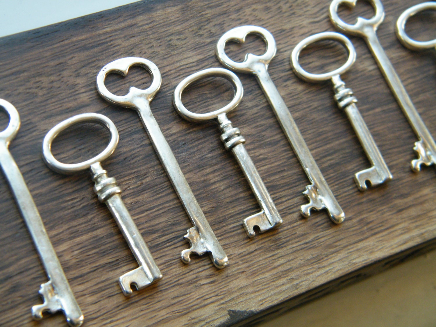 The Master's Keys - Skeleton Keys - 10 x Antique Silver Vintage Skeleton Key Style Keys Set