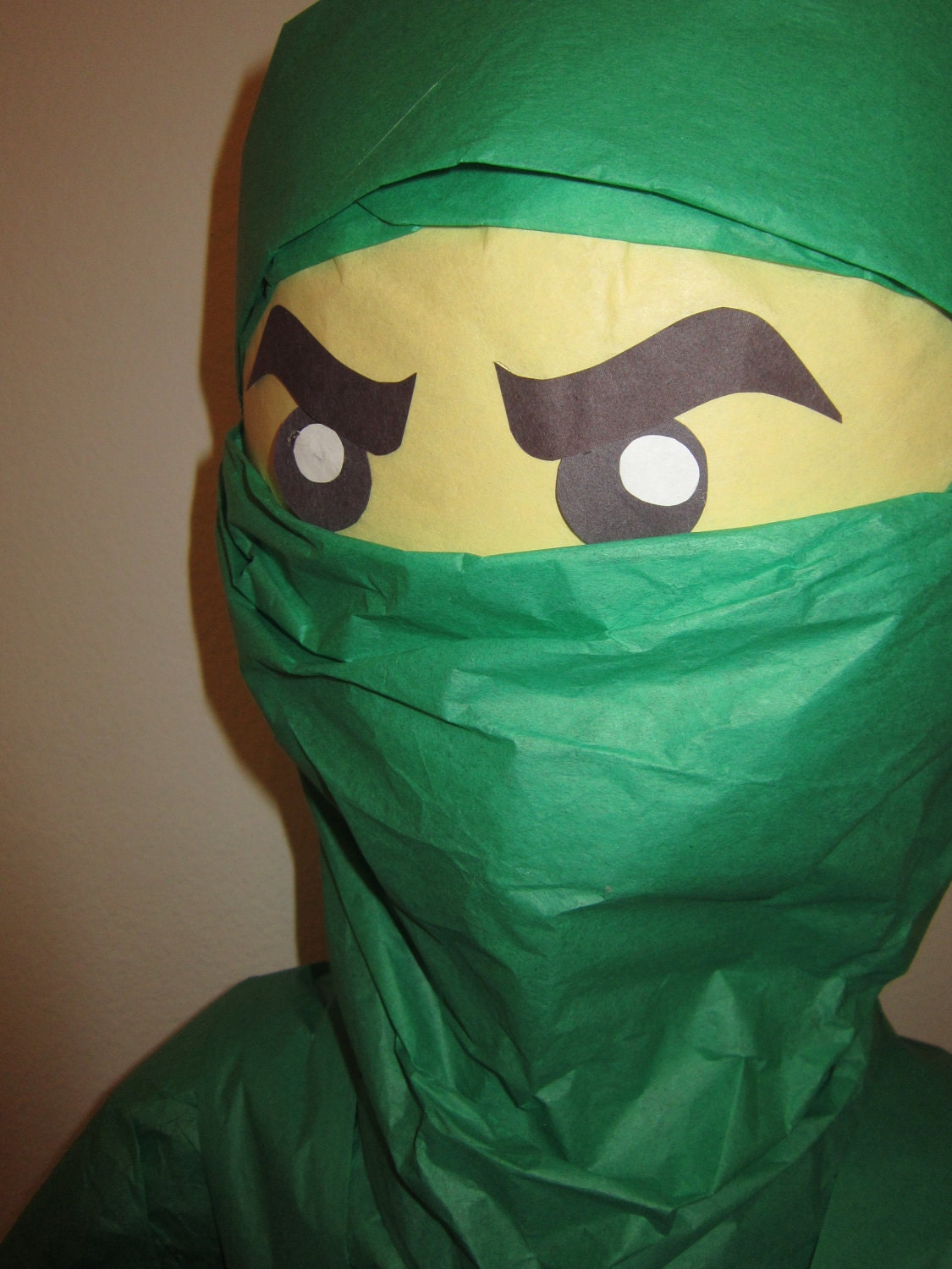 Items similar to MOVIMIENTO verde Ninja Pinata Lego Ninjago