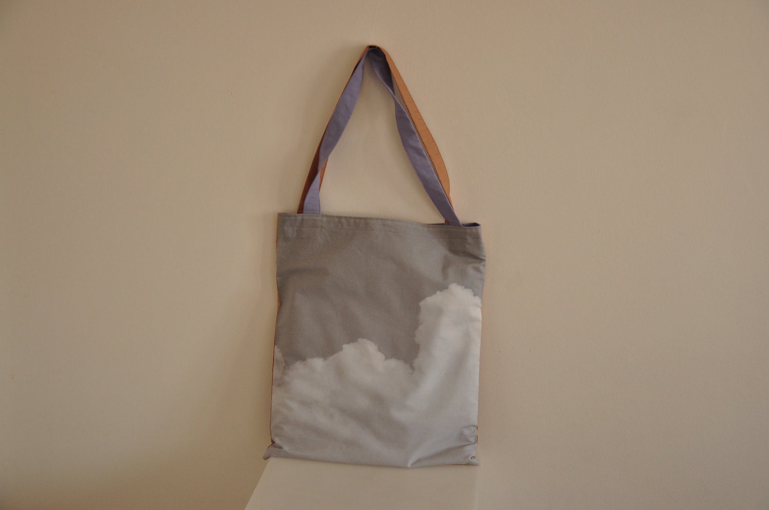 the cloud tote bag nude lilac