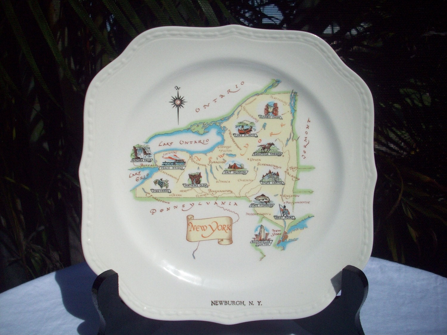 Homer Laughlin Georgian Eggshell New York State Plate