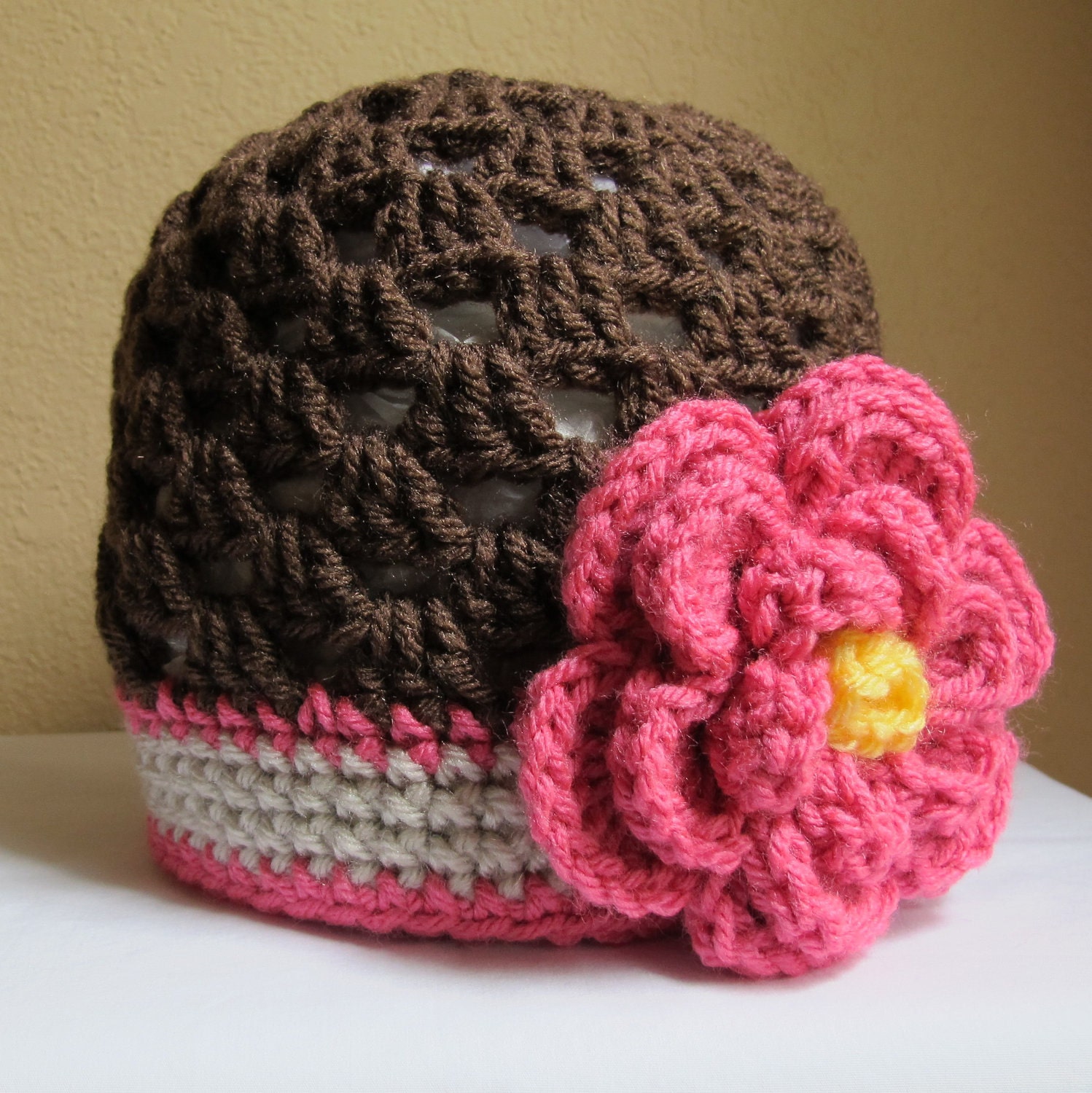 CROCHET PATTERN - Flowerific - A cloche/beanie hat with flower in 6 sizes (Infant - Adult S) - Instant PDF Download