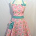 Cupcake With Ribbon Apron