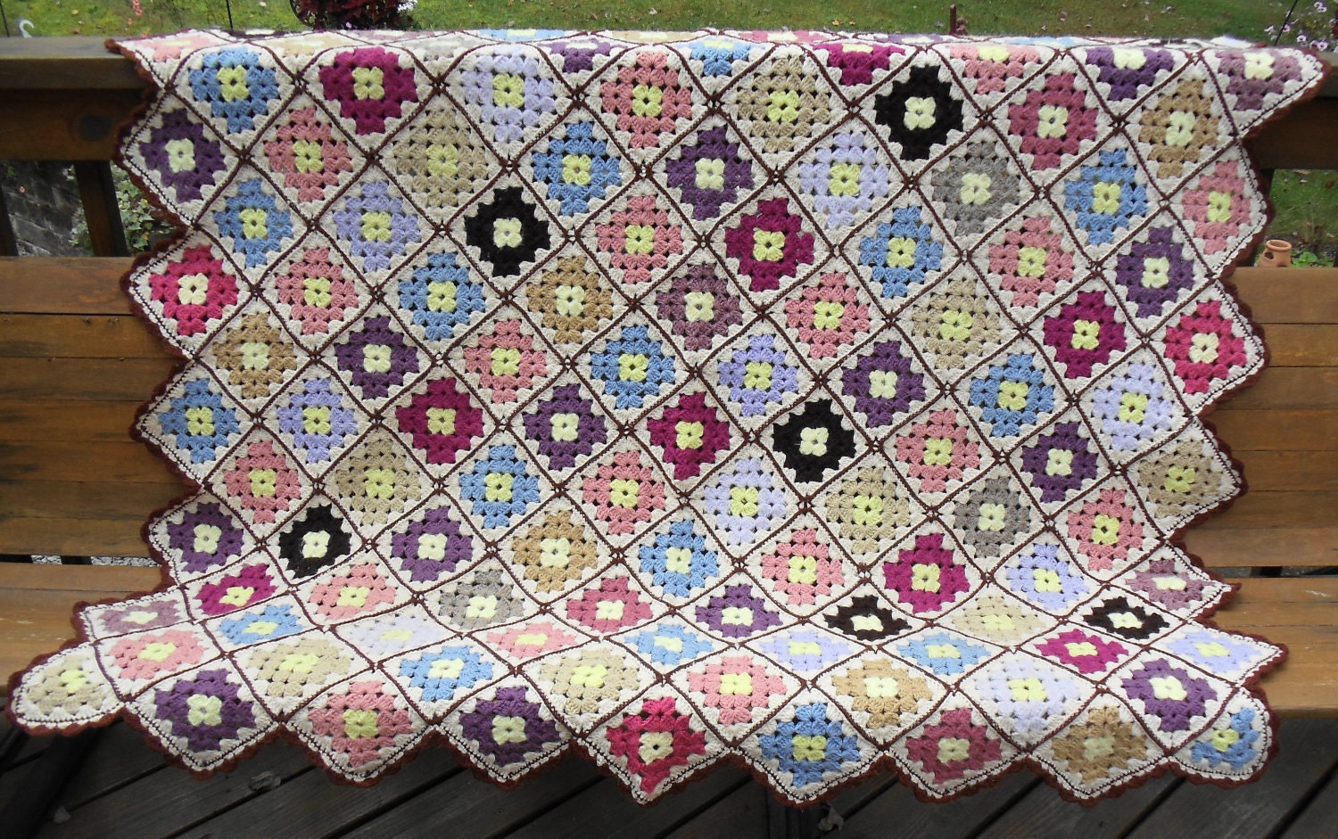 VINTAGE Hand Crocheted Granny Square Afghan Throw