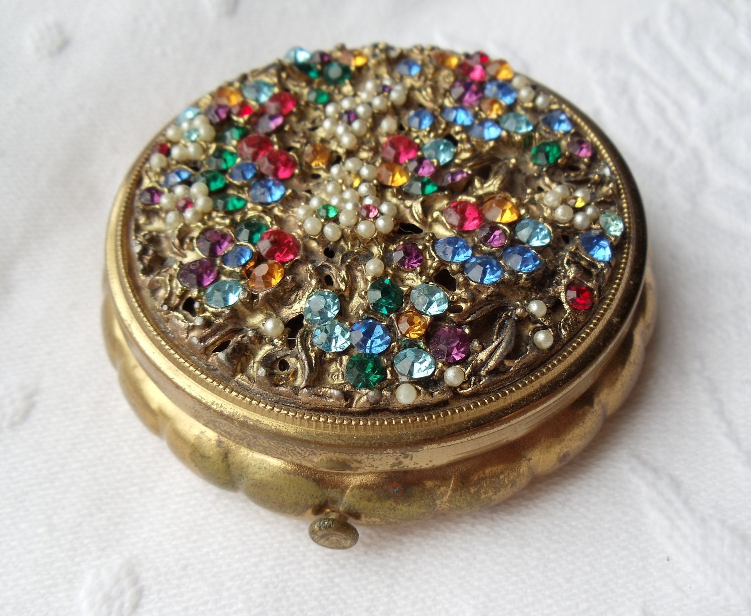 VINTAGE Jewel Encrusted Compact With Rhinestones And Beads