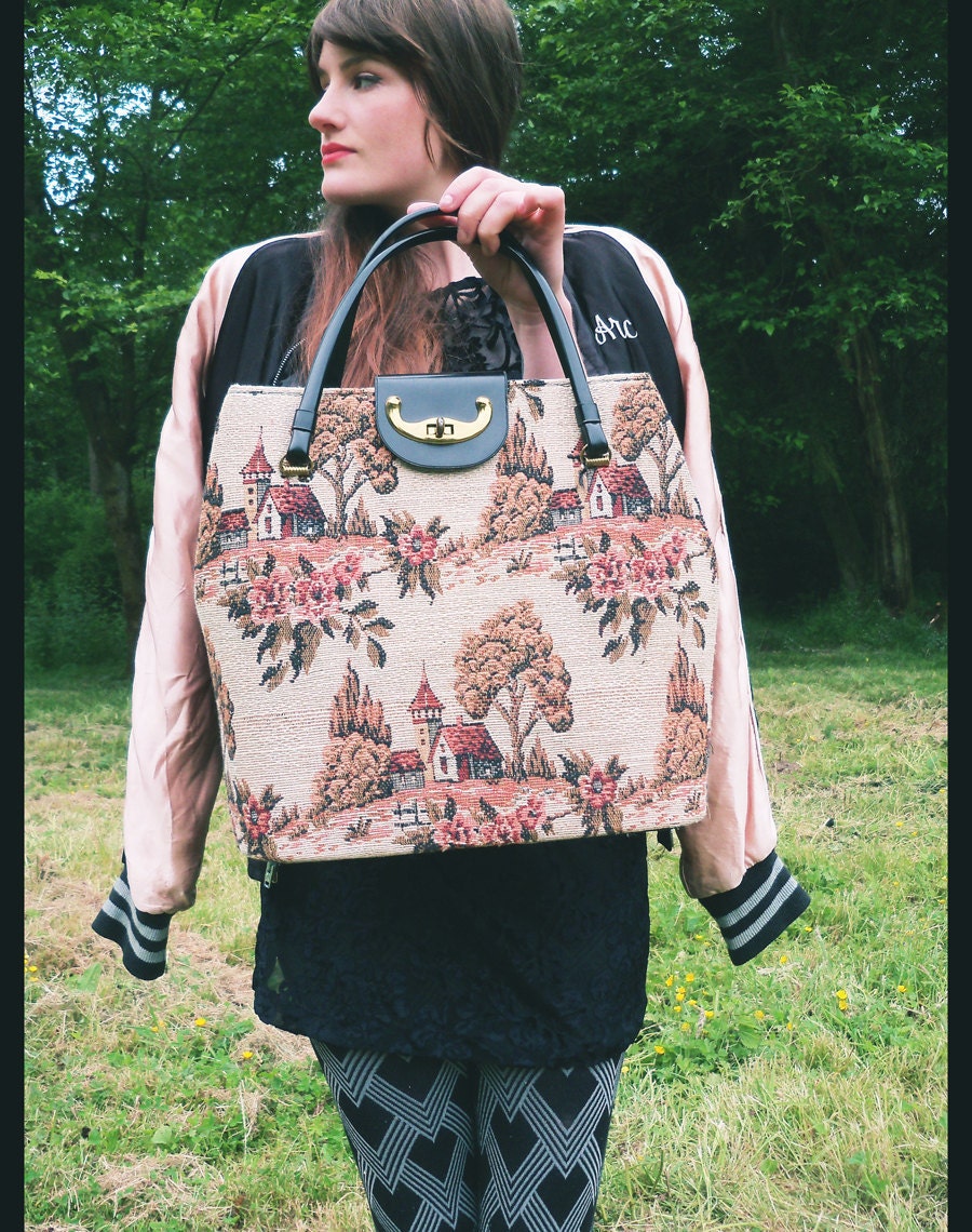 reserved////////////////60s CARPET BAG Purse TAPESTRY Handbag