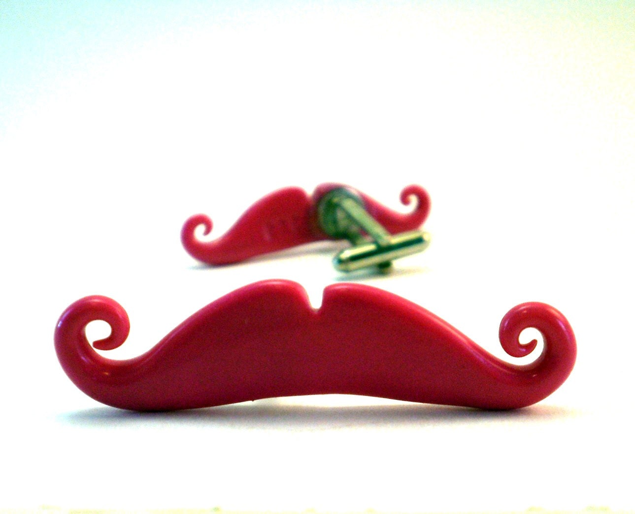 Hot Pink Raspberry Mustache Cufflinks Handlebar Style Handmade - wedding favors, groomsmens gifts - Bijotti&Ciciotti