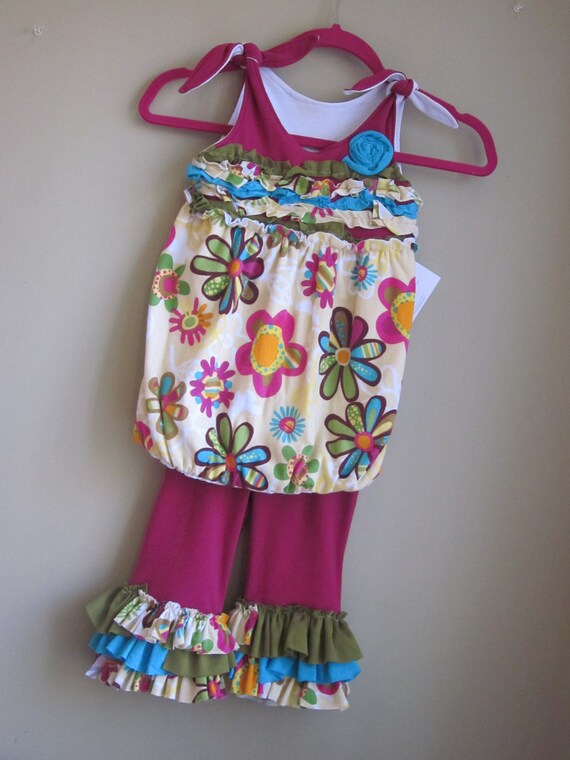 Bubble Tunic and Ruffle Capris