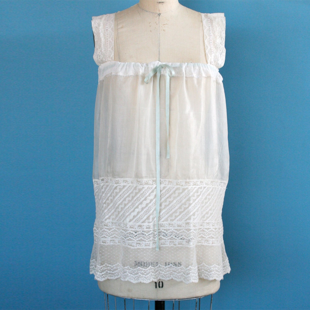 Chemise Petticoat Victorian Camisole Tank Top / White Cream Green Lace Silk / Medium - Ruth Souvenir Top