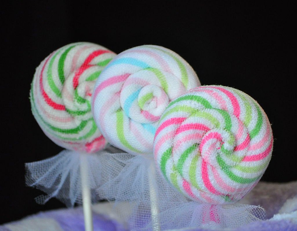 Washcloth Round Lollipop Video Instructions for a Diaper Cake Topper