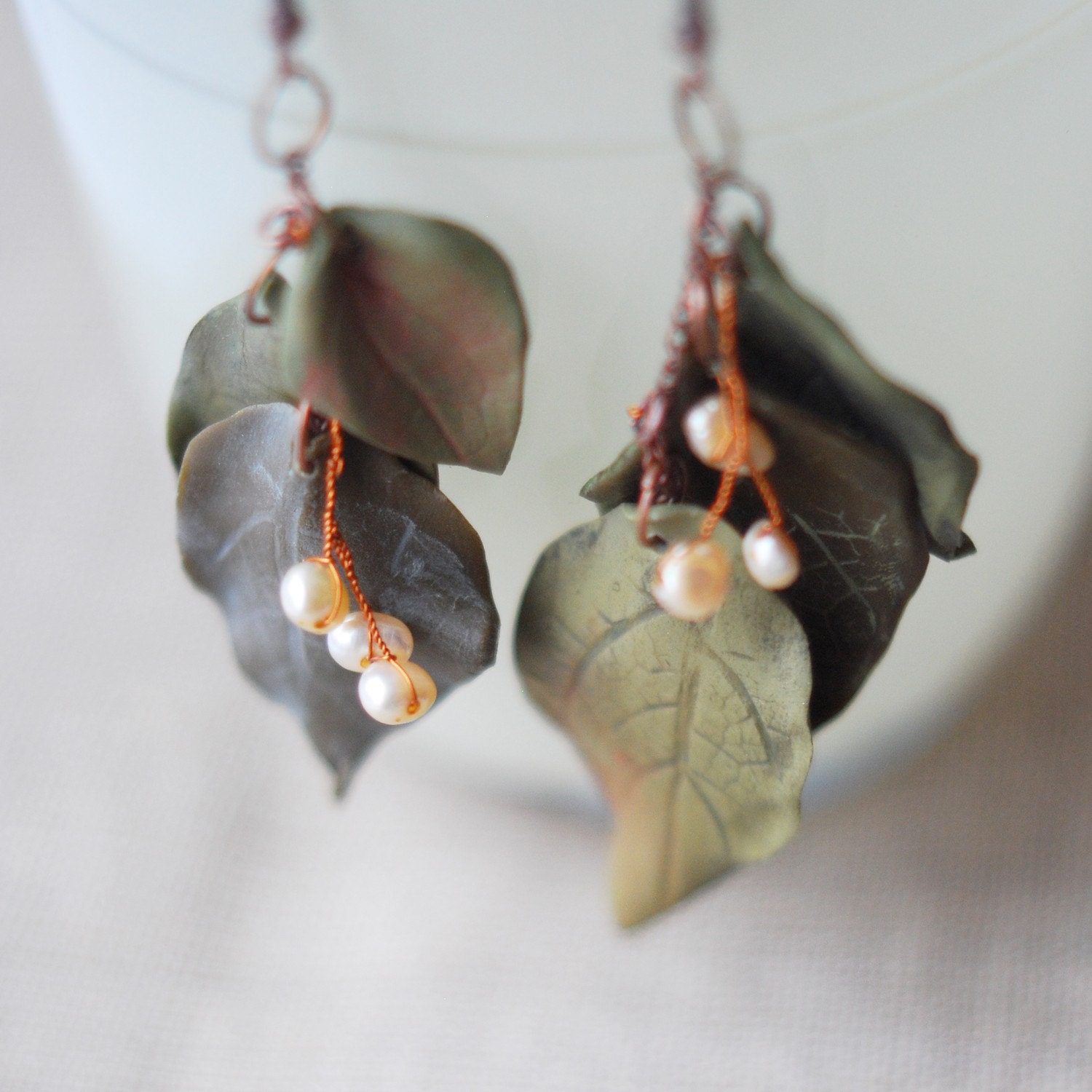 Woodland earrings with 3 leaves ( Pastel green colour ) and natural pearls. Forest Queen collection