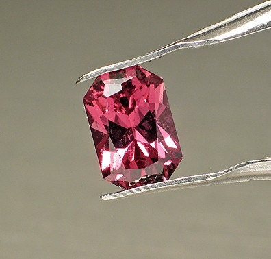 Rectangle 2.15 ct Color Shift Garnet - Petal Pink to Purple - Master Cut by Stephen Kotlowski