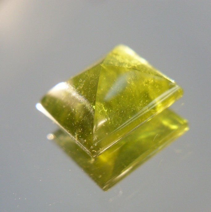 Rectangle 3.28 ct Rare Idocrase / Vesuvianite Sugar Loaf cabochon I1 - Peridot colored Vesuvianite