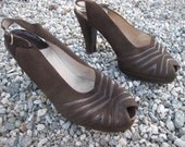 Vintage 1940s Style Chocolate Brown Suede Peep Toe Sling Black Shoes with Chevron Design