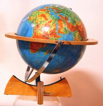 1930s School Globe w/Fabulous Architecture: