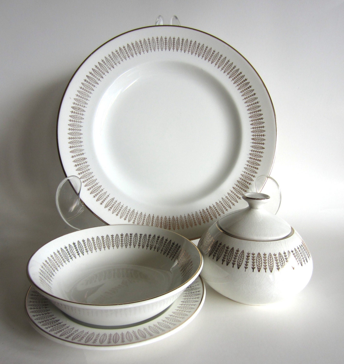 Royal Knight Traditional Dinnerware 32pc Set 22kt Gold Leaves on White Scandinavian Style Mid Century Modern Holiday Serving Dishes