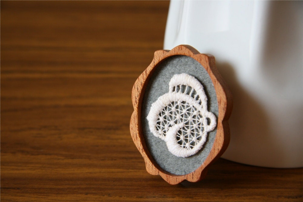 White Vintage Lace on Silver Grey Felt Wooden Brooch, Mahogany and Lace Series.