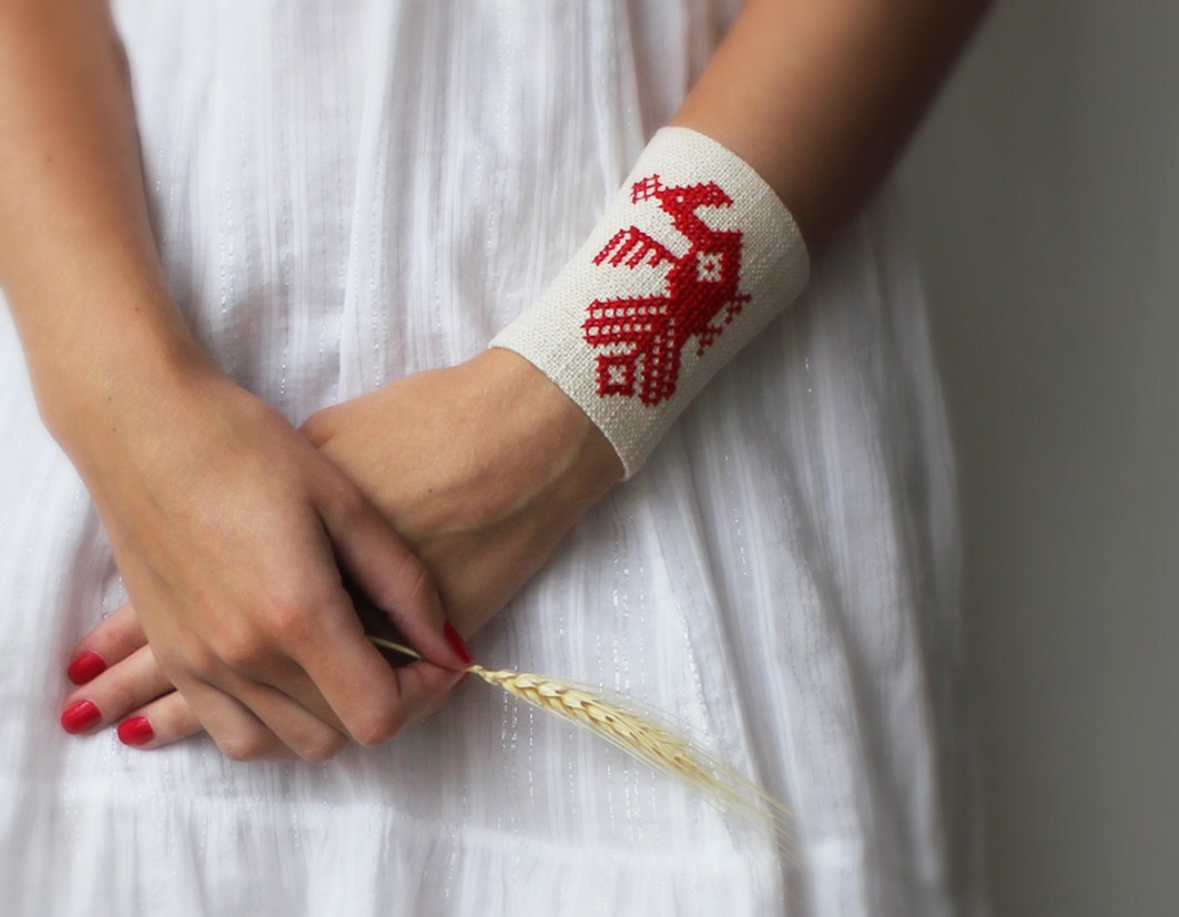 Bracelet cuff Peacock. Textile bracelet. Embroidered jewelry. White ecru cream red. Made to order