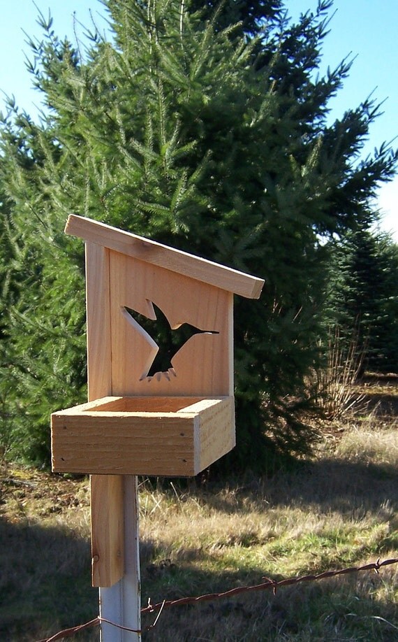 Cedar Chalet Bird Feeder 'Hummingbird by OutWestCreations4U