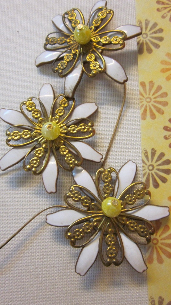 Vintage Crazy Daisy  Flower On Stem