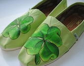 Hand Painted Toms in a Four Leaf Clover Design, READY TO SHIP, Womens Size 8.5
