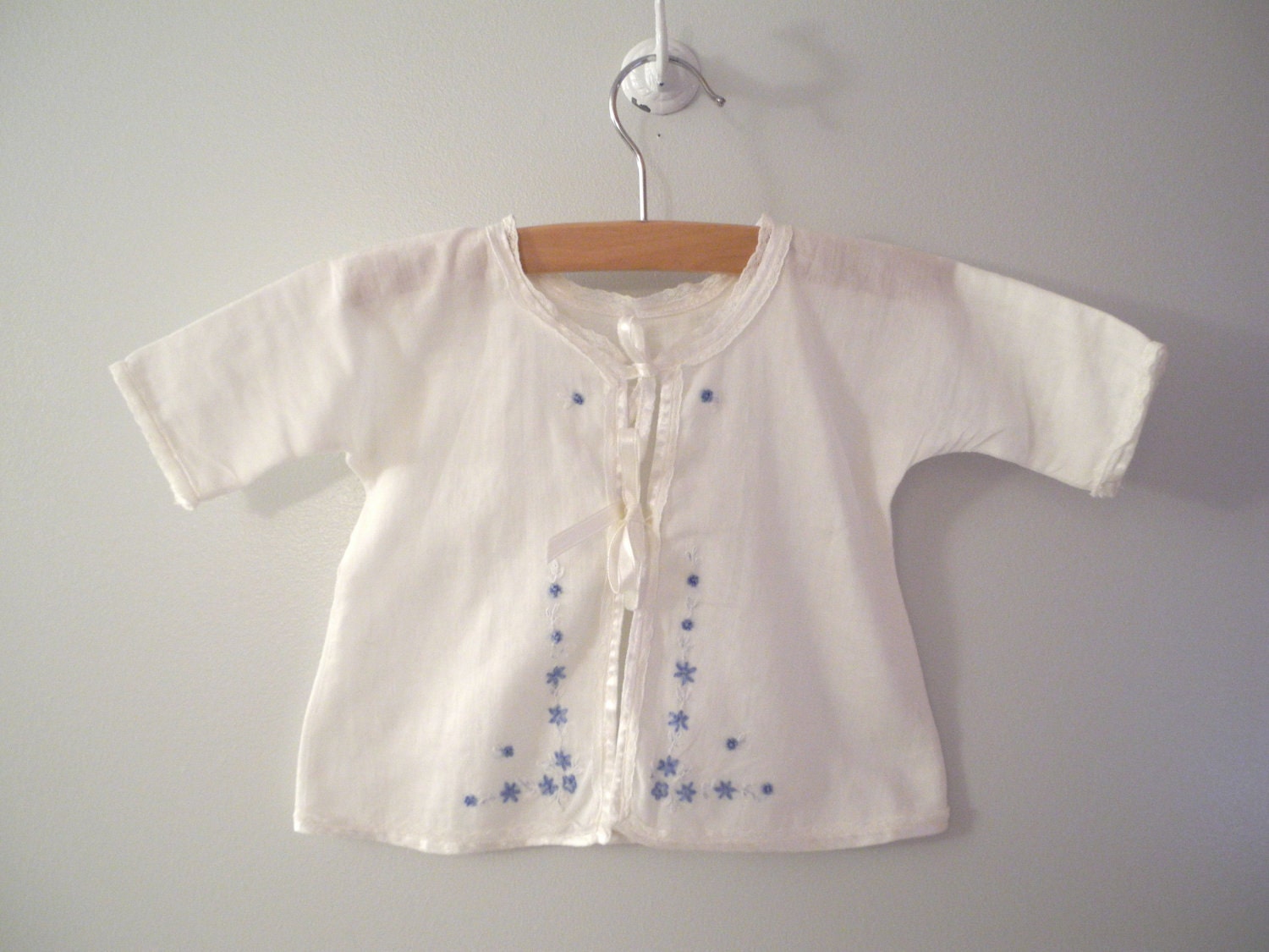 1940's Handmade Blue and White Embroidered Kimono Style Jacket