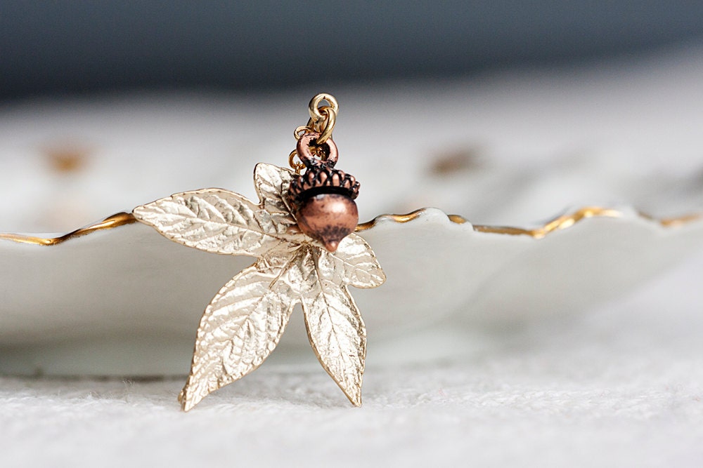 Acorn Maple Leaf Necklace Oak Tree Nut Autumn Leaf Gold Maple Pendant Nature Inspired Jewelry - N216