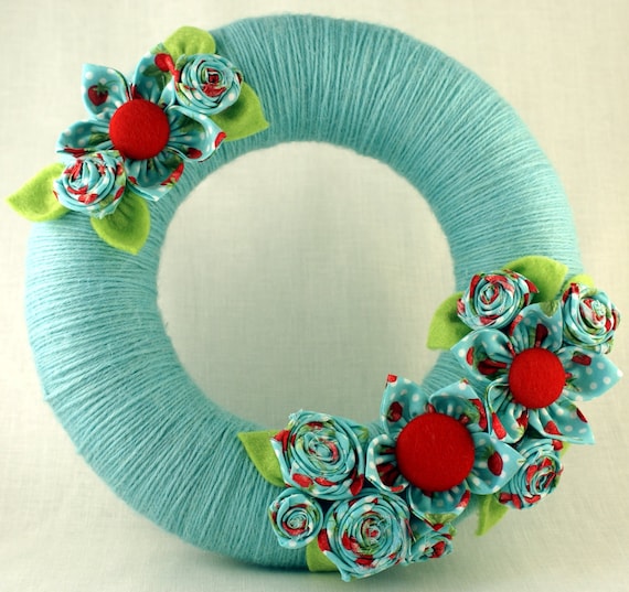 Wreath yarn-wrapped fabric flowers, home decor