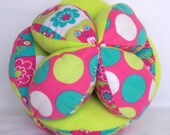 Teal and Pink Dots Grab Ball
