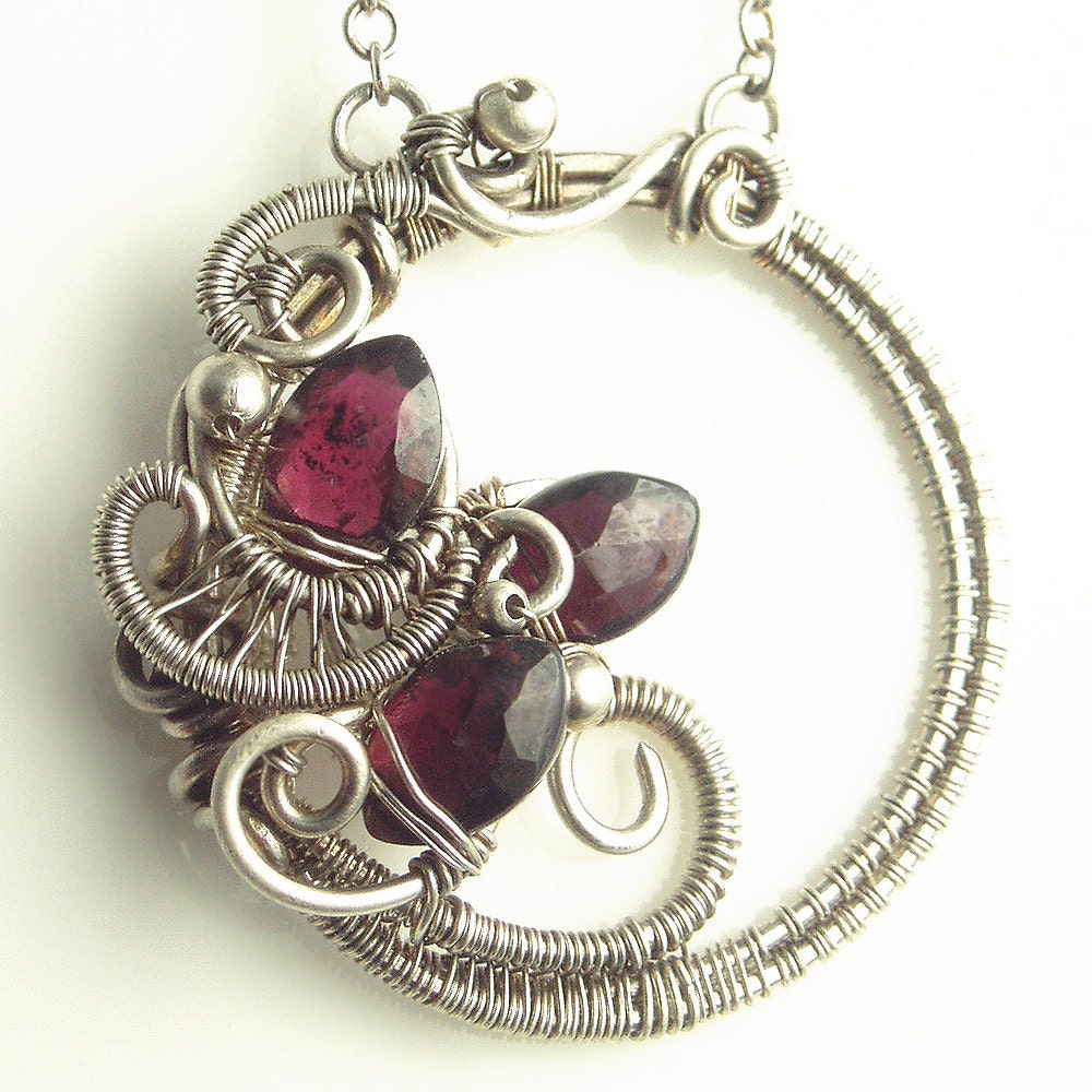 Garnet and Silver Wirewrapped Necklace - Gemstone Circle