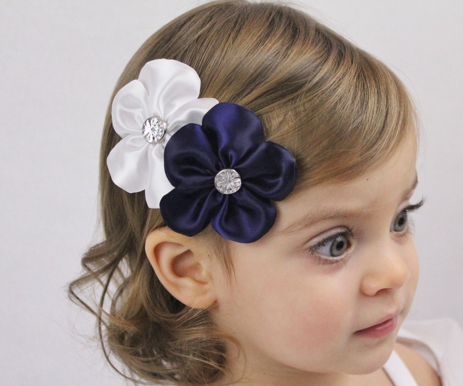 White and Navy Flowers Hair Bow - Wedding Flower Girl Hair Bow - Navy Blue White Hair Bow Flowers