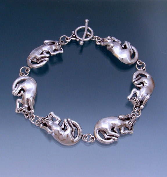 Playful Cat Link Bracelet