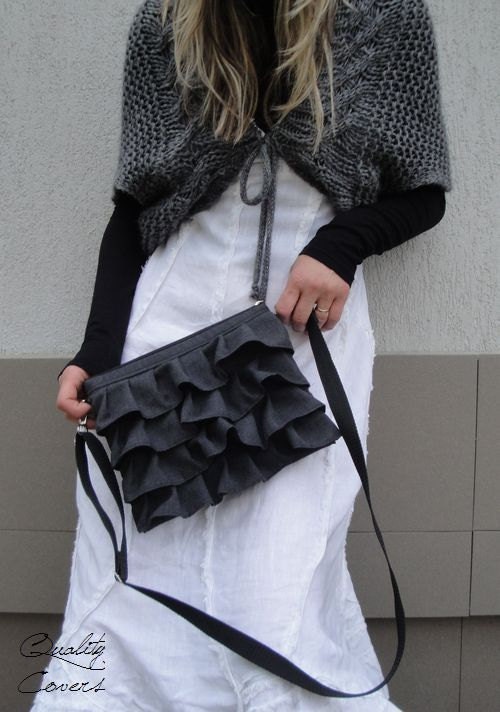 new iPad or iPad 2 bag - PADDED / DARK gray or LIGHT gray (choose) - 2 zippers - Water Resistant lining - hidden pocket