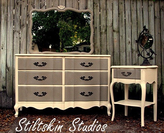 Lovely French Provincial Paris Apartment Dresser Nightstand Mirror