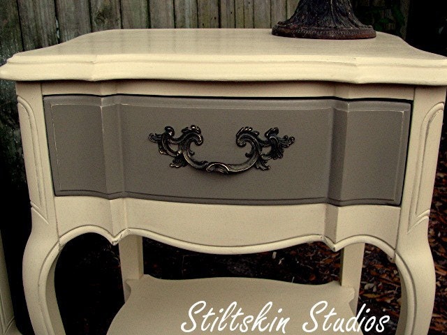 Lovely French Provincial Paris Apartment Dresser Nightstand Mirror