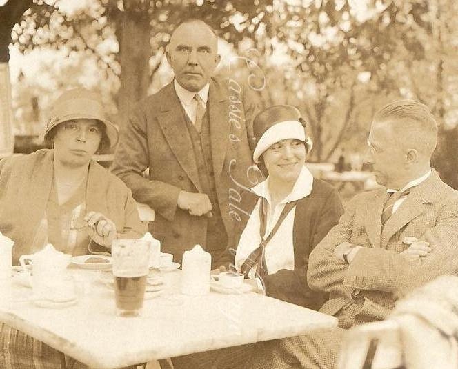Great Vintage 1920s Photo - Couples Enjoy Tea, Beer, & Biscuits at Outdoor Cafe - Cloche Hats, Sailor Top, Suits