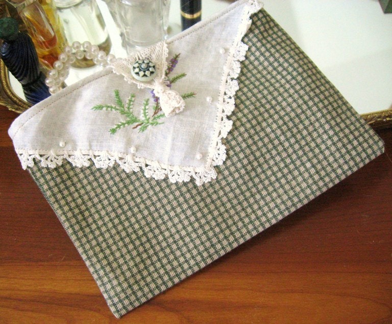 Small Handbag, Clutch, Makeup Bag, Cosmetic Purse, Evening Bag, GREEN, Primitive Cloth Handmade CharlotteStyle Decorative Folk Art