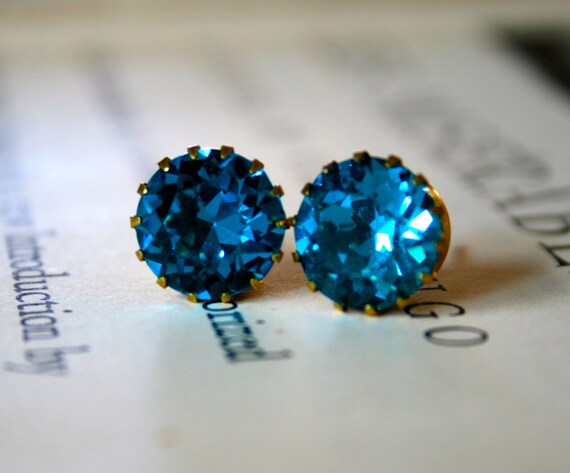 Blue Zircon Crystals in Brass Tiffany Settings, Bright Blue, Bridal Jewelry, Vintage Swarovski, Jewel Tone, Dentelle, Stocking Stuffer