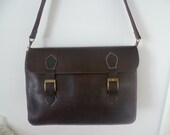 Genuine leather briefcase messenger  bag in brown fits 15&17 inch laptop