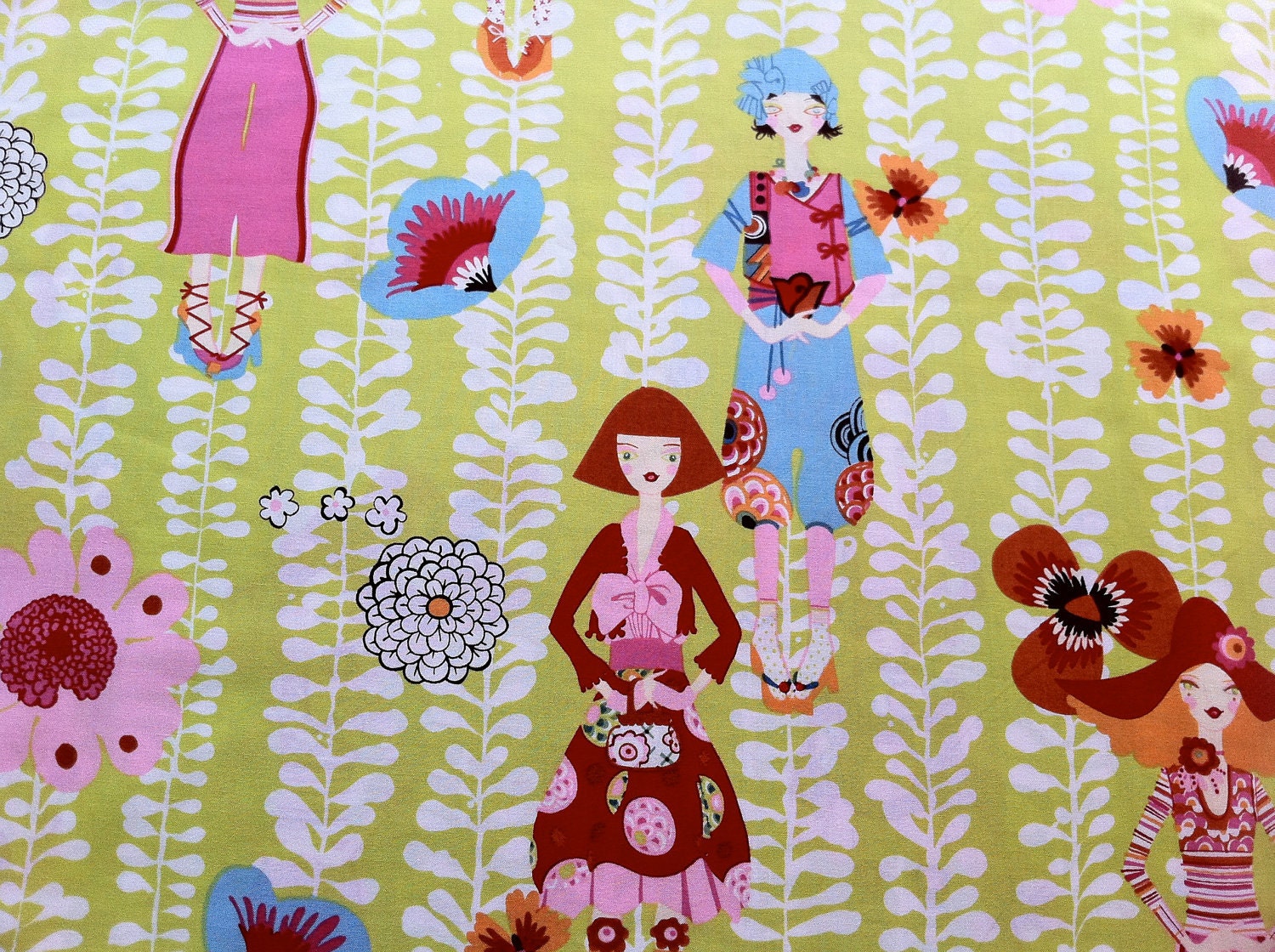 Rivoli Girls in green natural by Alexander Henry (1 yard)