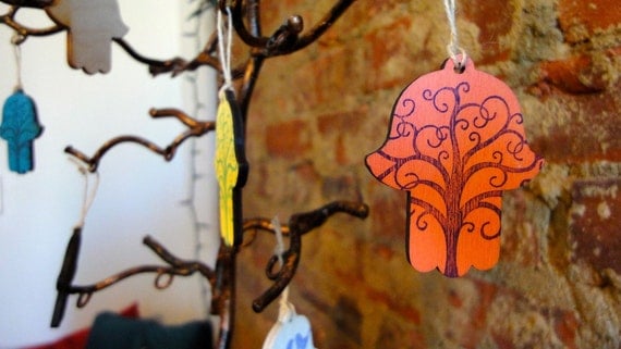 Wishing Tree Tags Wooden Set of 25 - Hamsa with Curly Tree Swirls for Weddings, Showers, Bar/Bat Mitzvah