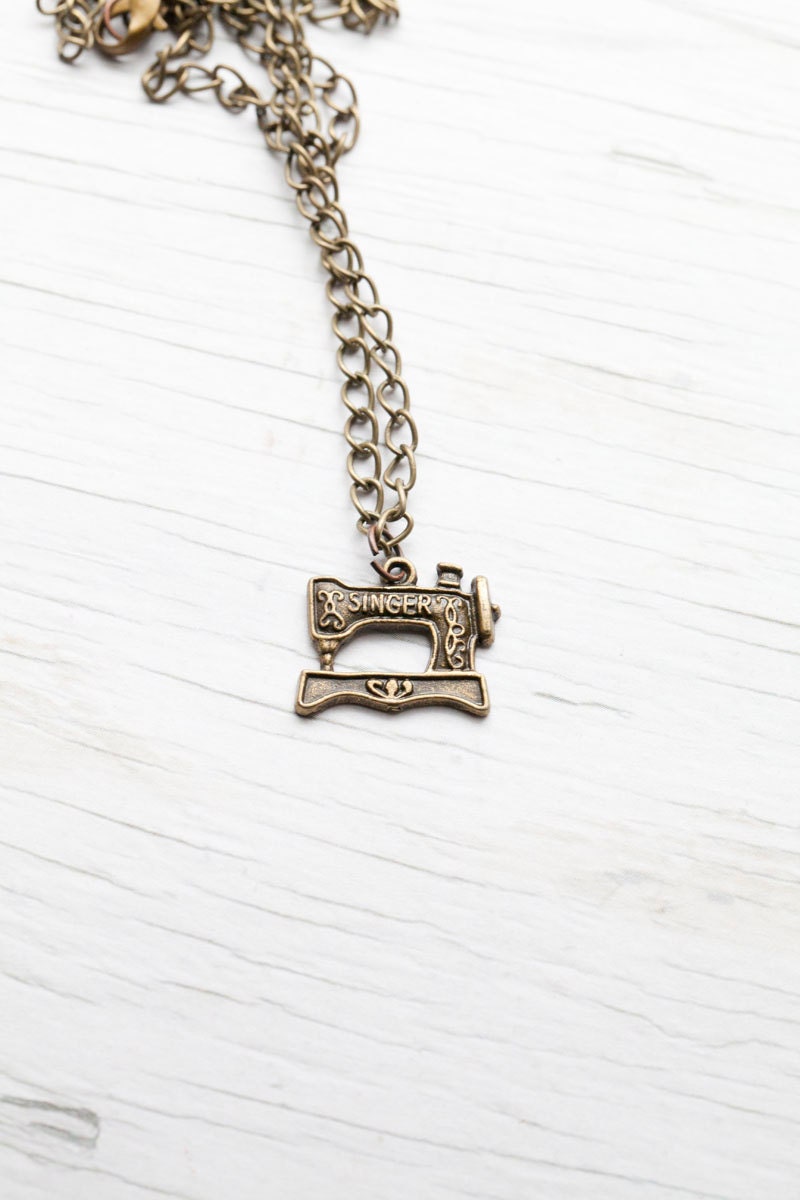 Singer Necklace . Sewing machine . Cute . Gift . Antique brass . Mother's day