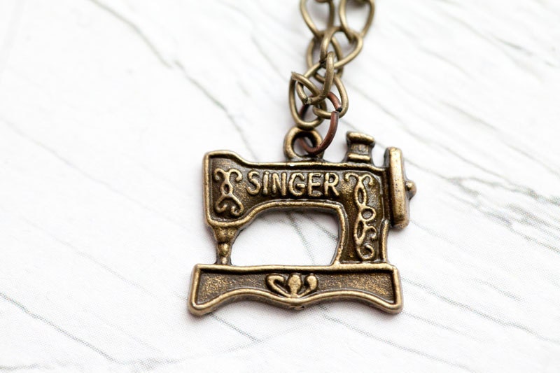 Singer Necklace . Sewing machine . Cute . Gift . Antique brass . Mother's day