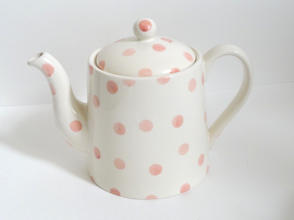 Moorland Staffordshire Chelsea Pink Polka Dot Teapot